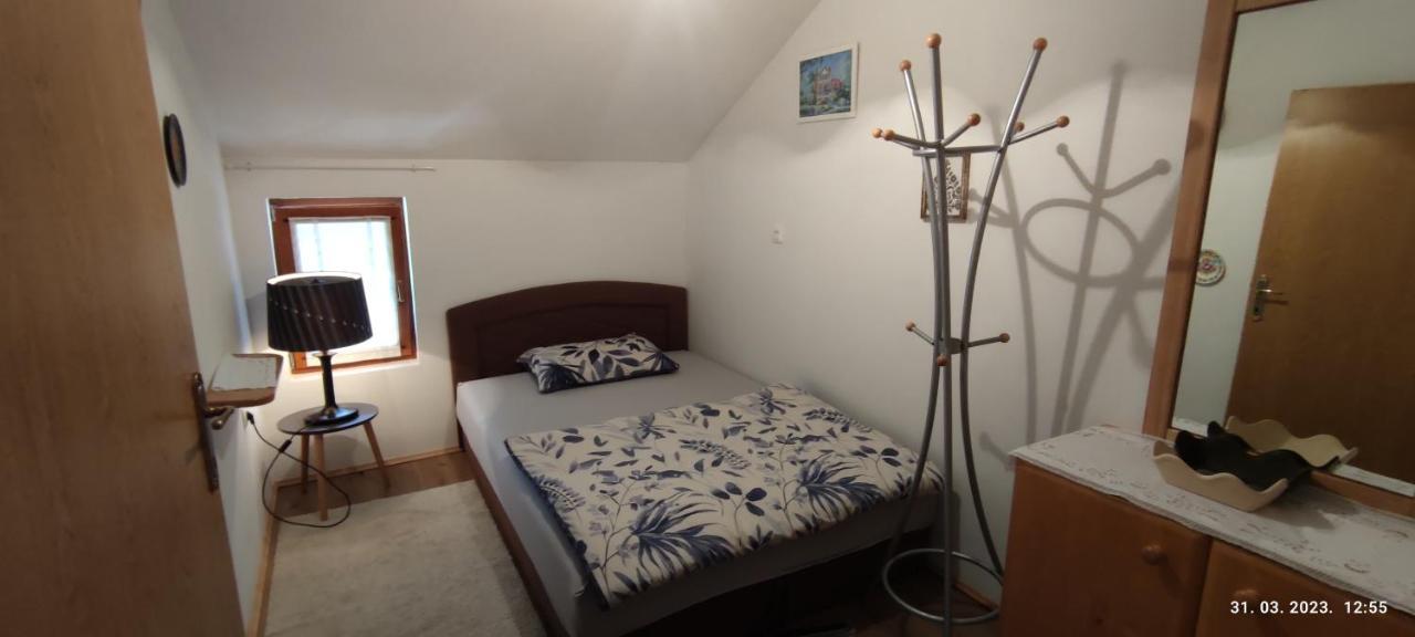 Appartamento Liammarco Plaški Esterno foto