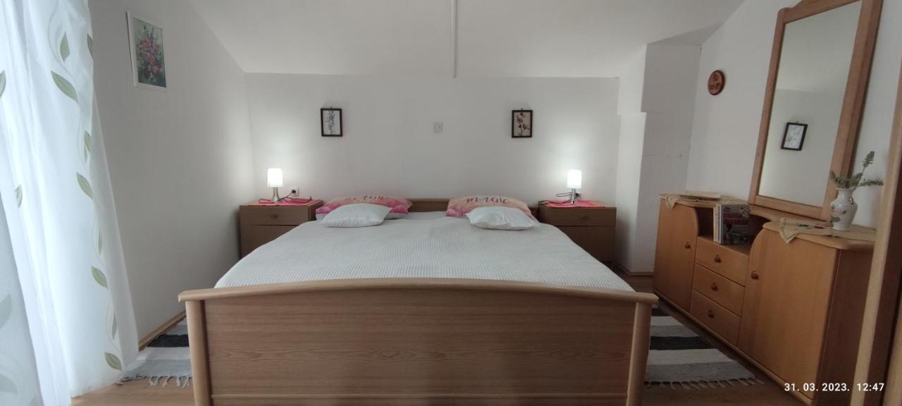 Appartamento Liammarco Plaški Esterno foto
